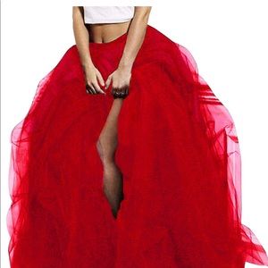 Red Floor length full ballgown tulle skirt. Sz XL